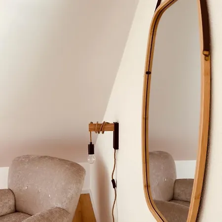 Appartamento Dachnest - Ruhige Dachwohnung 45 Qm Mit Parkplatz 10 Minuten Nach Tuebingen